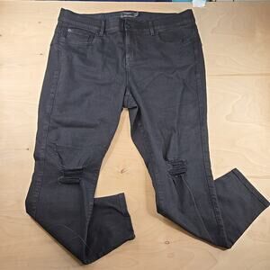 Torrid Jeans Womens 22R Black Bombshell Skinny Premium Stretch Denim Distressed